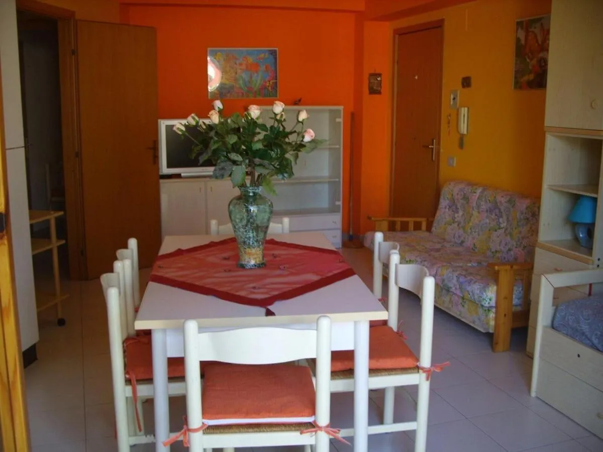 Appartamento Fronte Mare Fondachello 马斯卡利 公寓